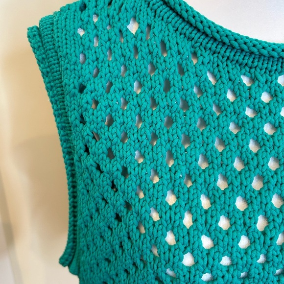 Multicolored Sleeveless Cropped Top - Picture 3 of 7